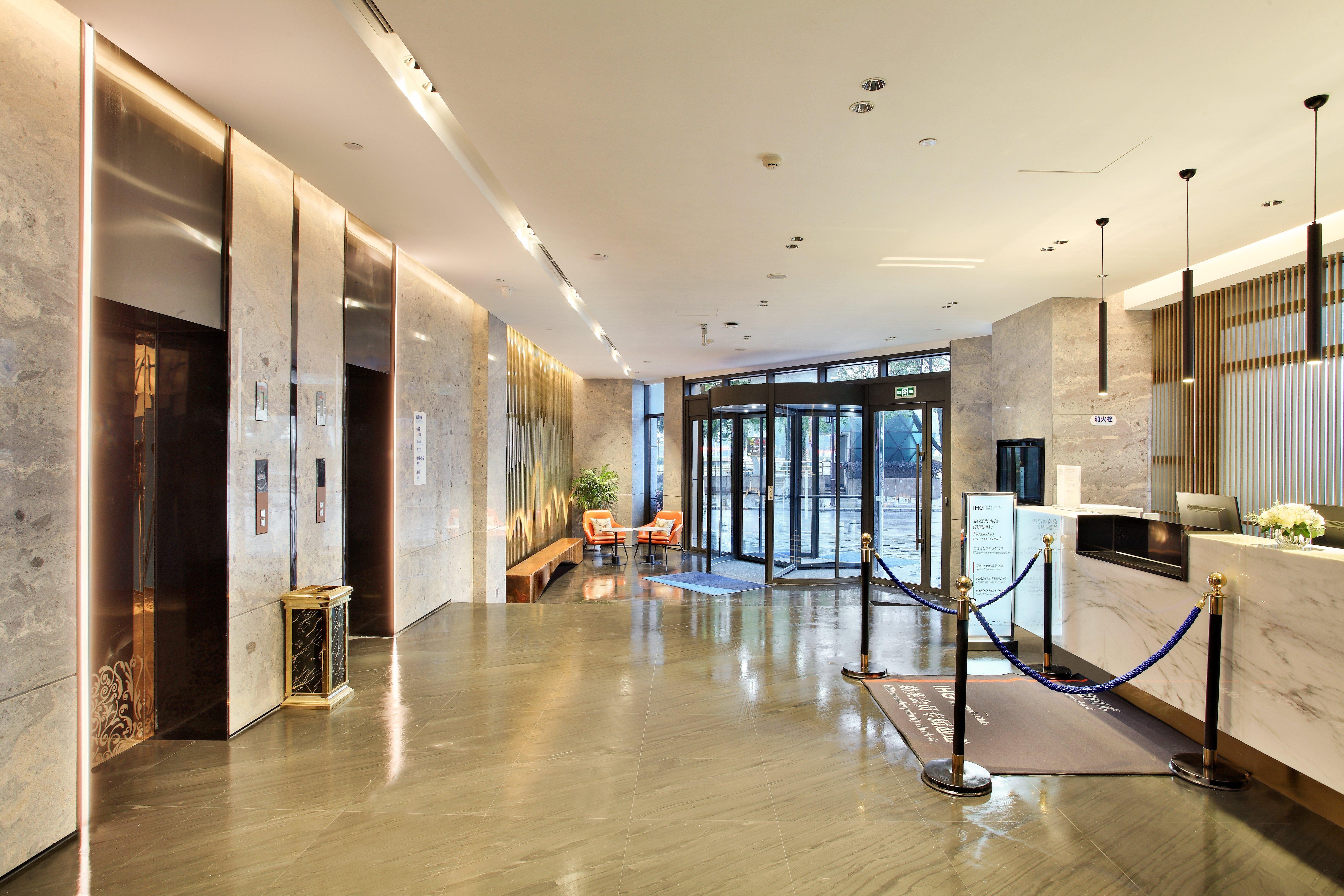 Holiday Inn Express Guilin City Center By Ihg Bagian luar foto