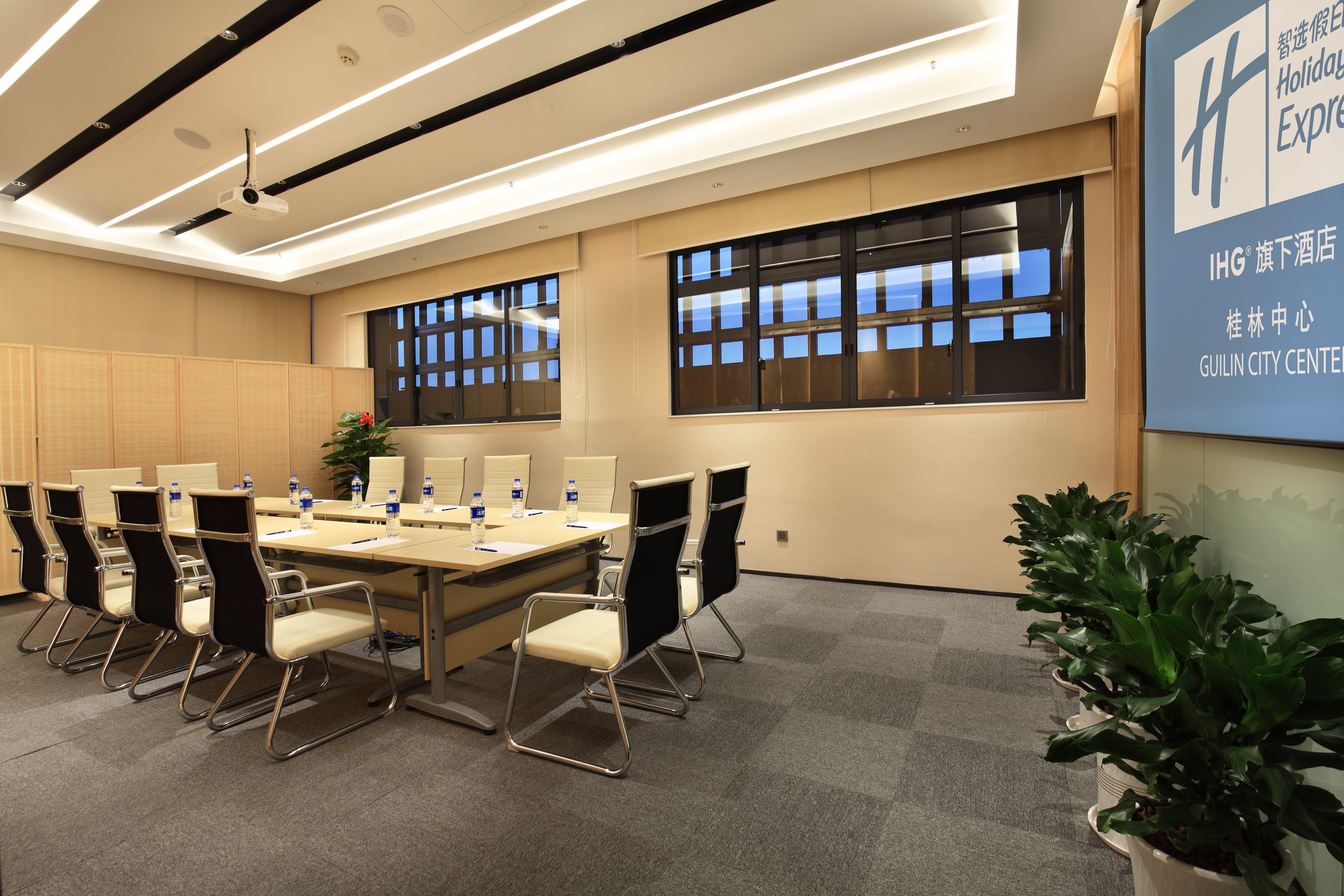Holiday Inn Express Guilin City Center By Ihg Bagian luar foto
